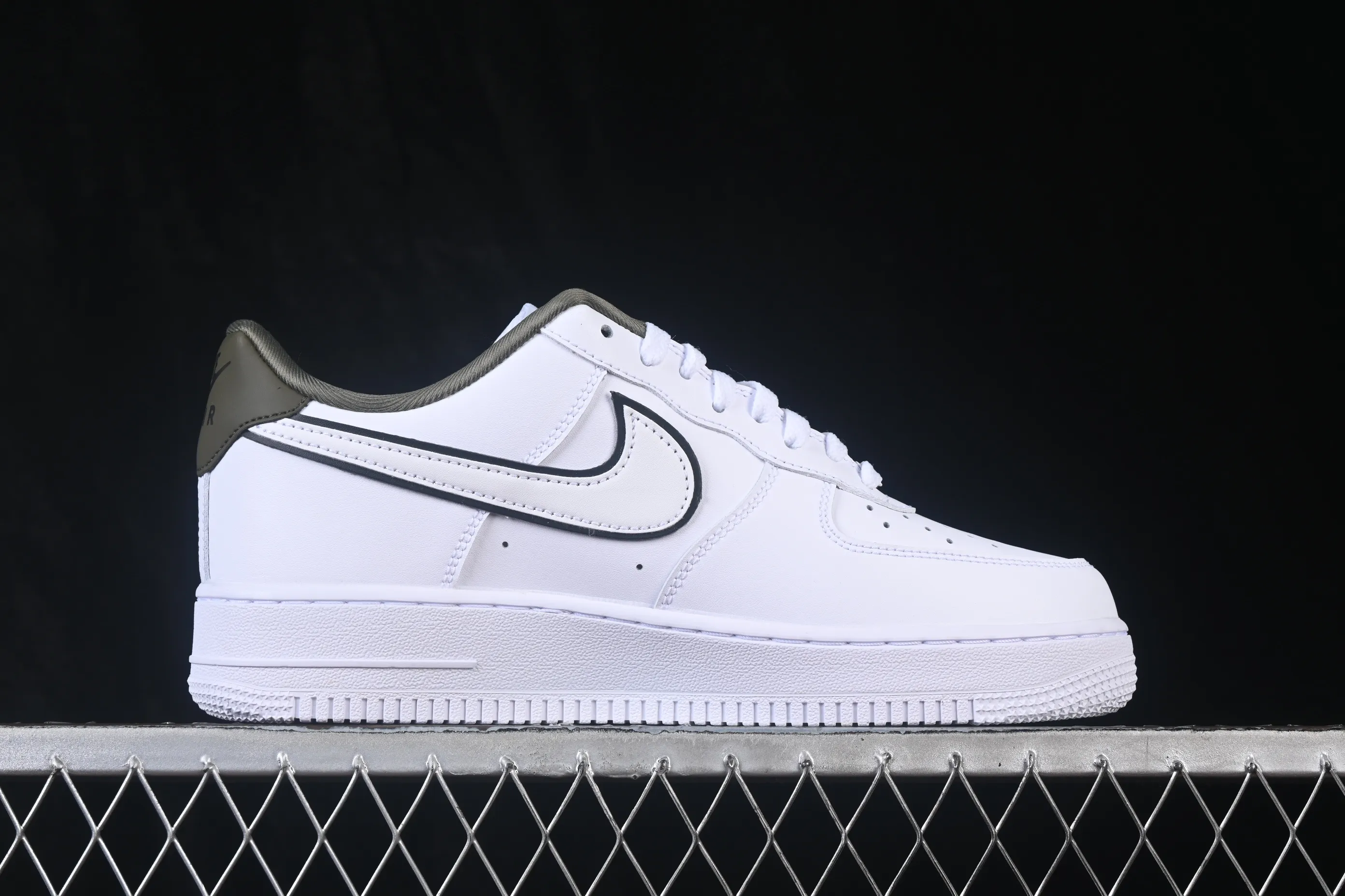 All categories Nk Air Force 1 Air Force series Nk Air Force 1 Low Air Force low-top Nike Air Force 1'07 Low Air Force 1 low-top casual sneakers IO4226-100